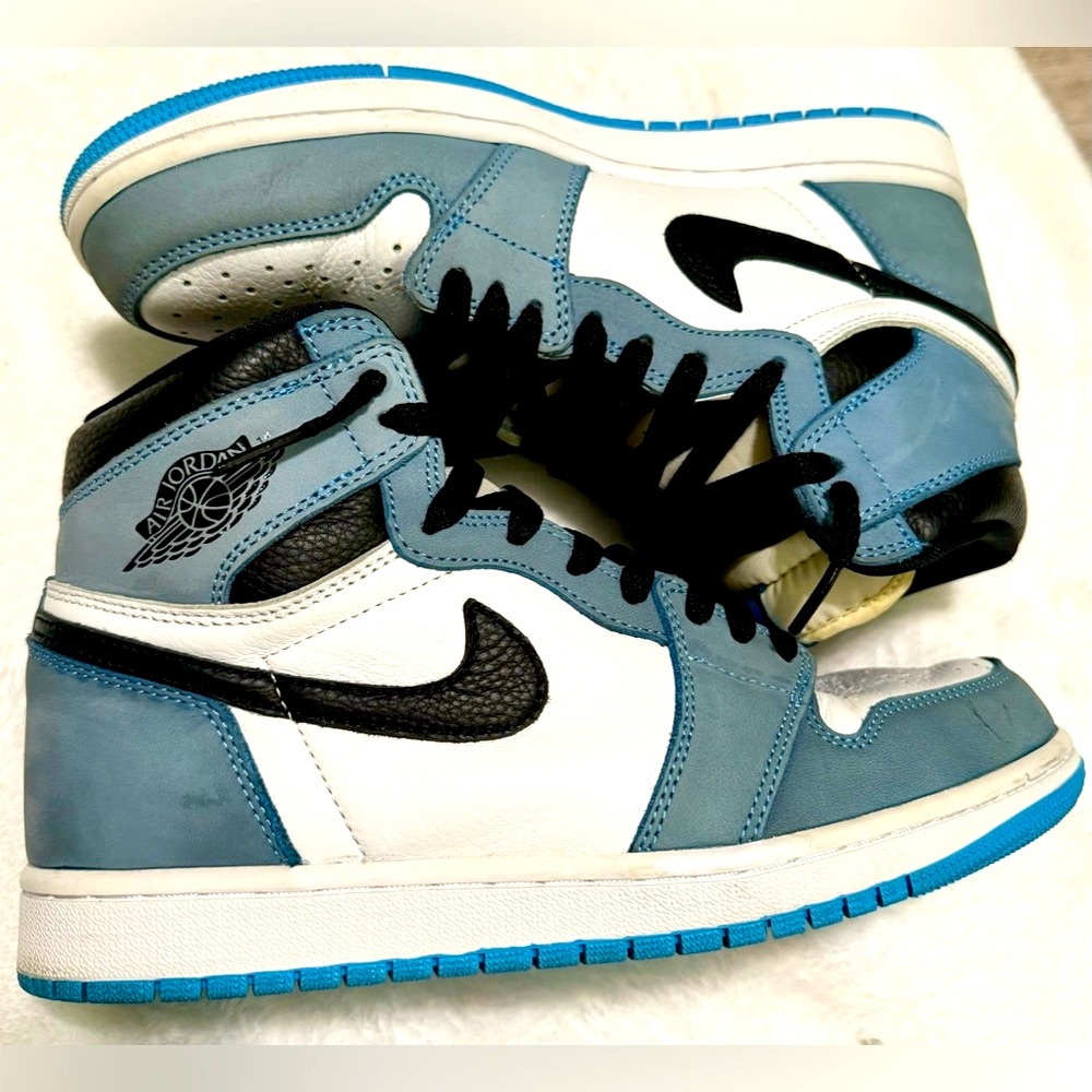 Air Jordan 1 University Blue - Picture 2 of 7
